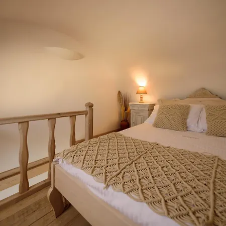 Mybozer Kallisto 4* Imerovigli (Santorini)